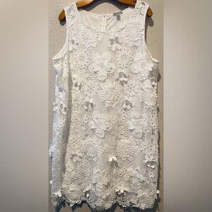 Nina Leonard White Floral Lace Top